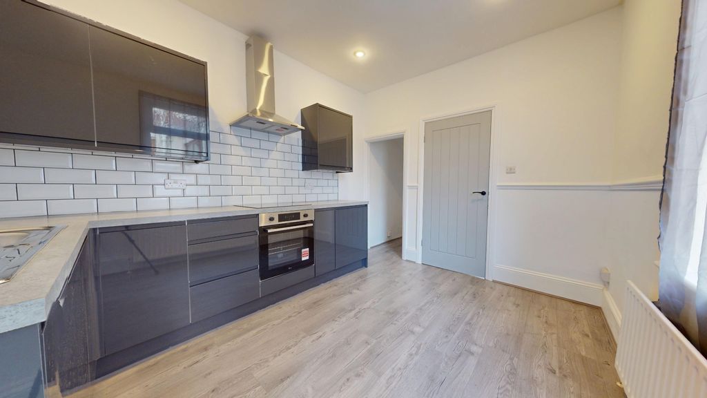 Property photo 2 of 24 4805462