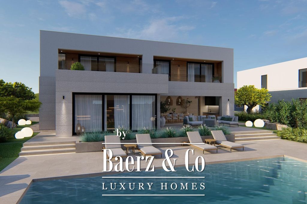 Property photo 2 of 35