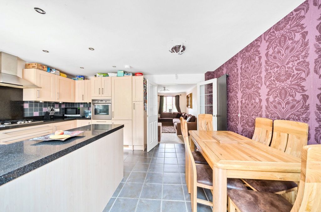 Property photo 3 of 22 Picture No. 03