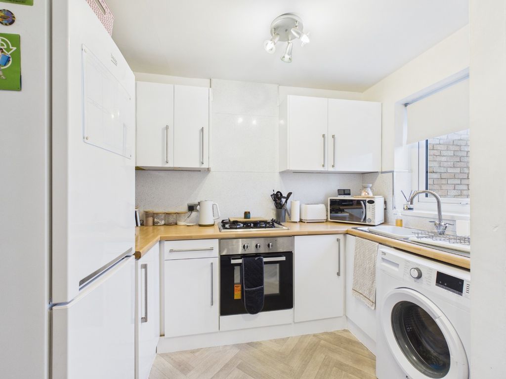 Property photo 2 of 12 4849104