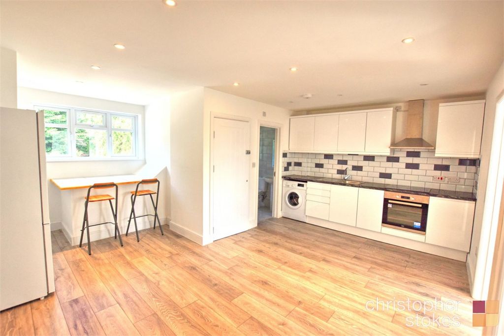 Property photo 1 of 6 2848260