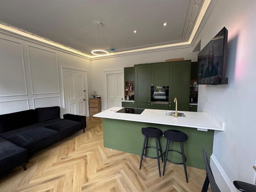 Property photo 3 of 8 P2.Jpg