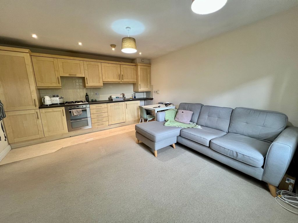 Property photo 3 of 15