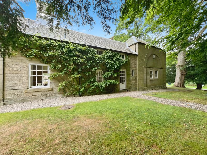 Property photo 1 of 41 Photo 12