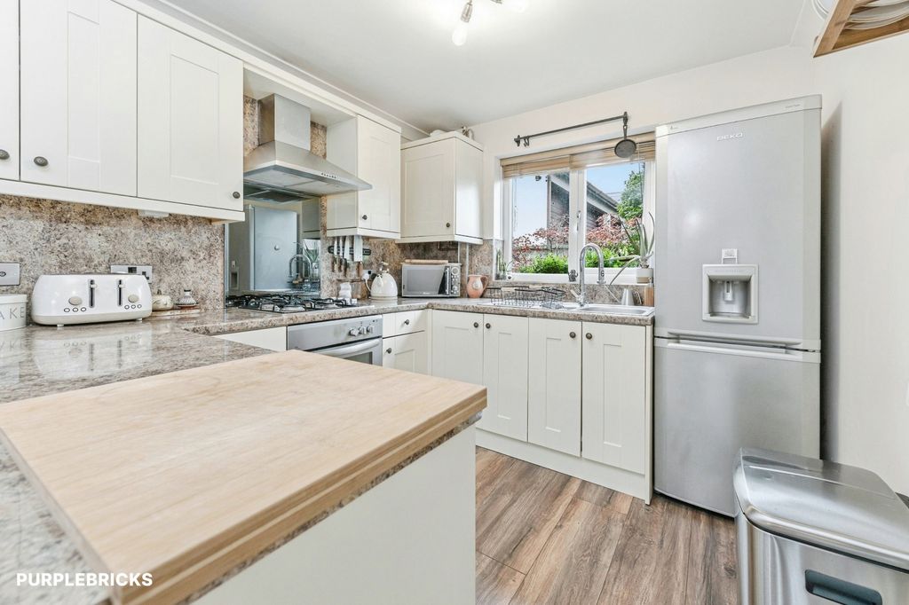 Property photo 2 of 19 Kitchen/Dining Room