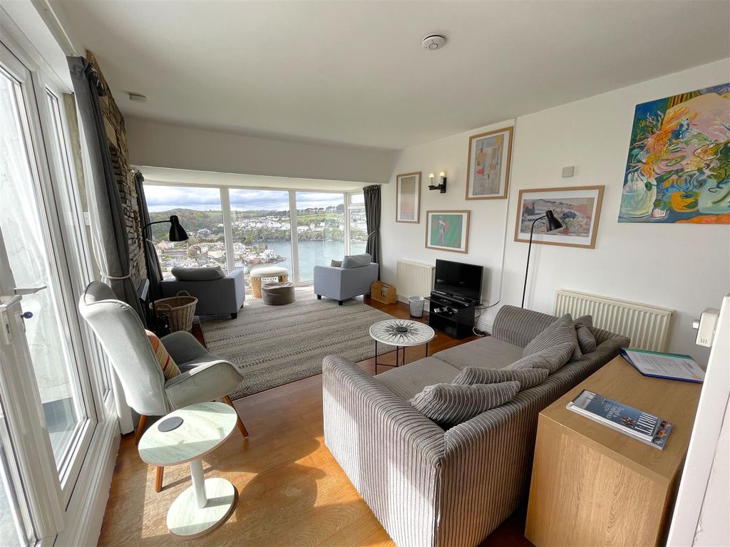 Property photo 3 of 18 Sitting Room 3.Jpg