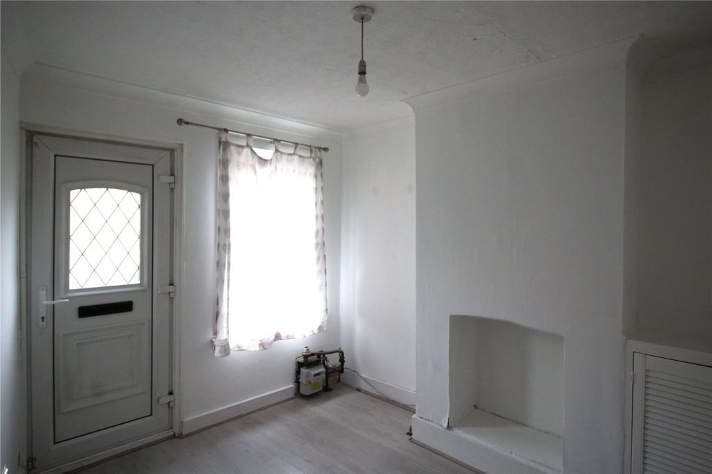 Property photo 3 of 9 Picture No. 31