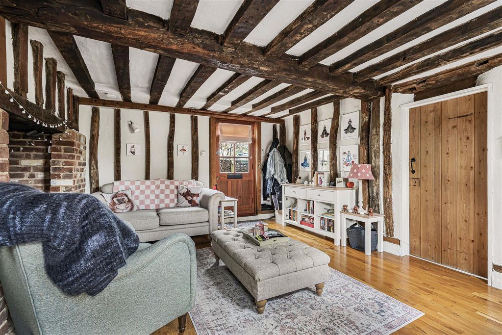 Property photo 3 of 19 21_67228.Jpg