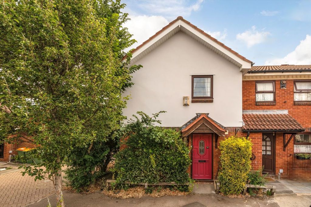 Property photo 1 of 8