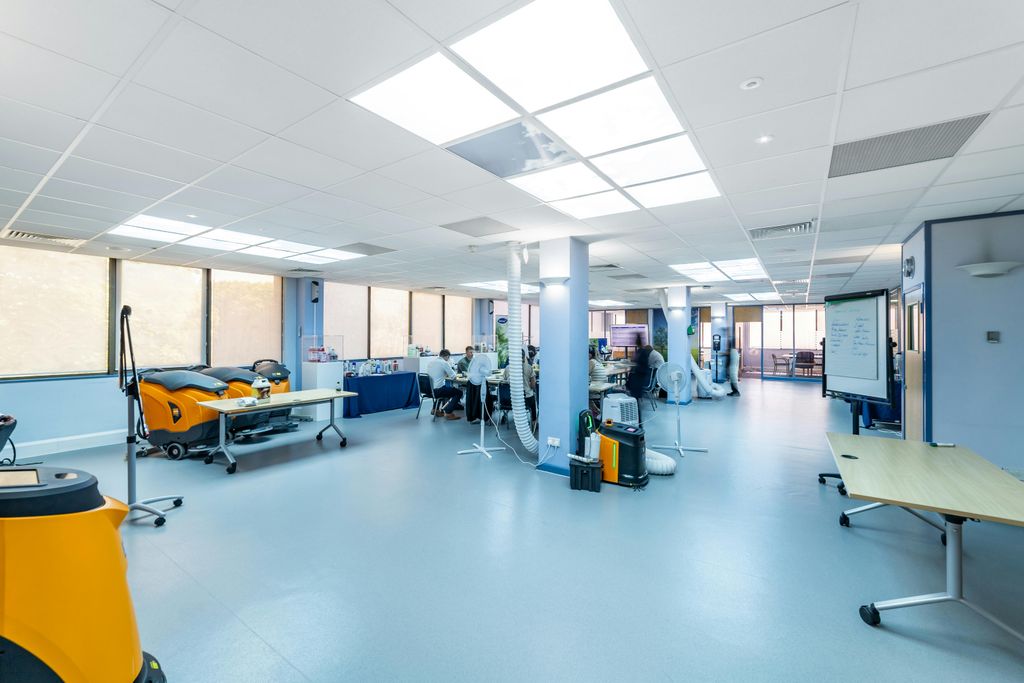 Property photo 3 of 8 Pyramid Close  Weston Favell112.Jpg