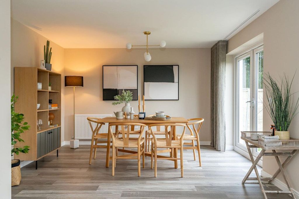 Property photo 3 of 10 Mcarthur Kitchen.Jpg