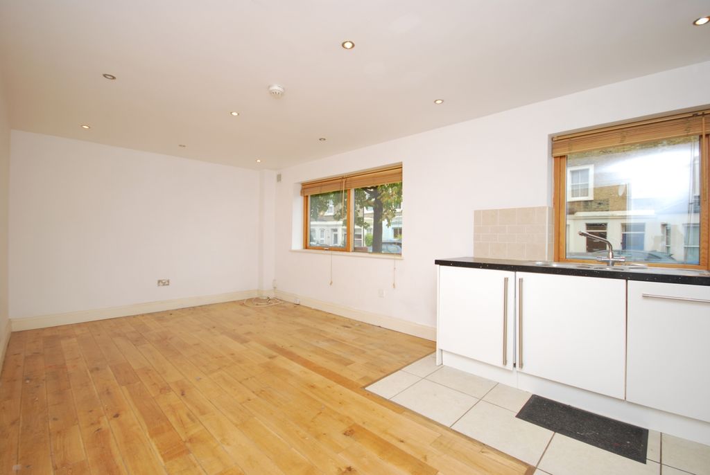 Property photo 3 of 7 Dsc_0129