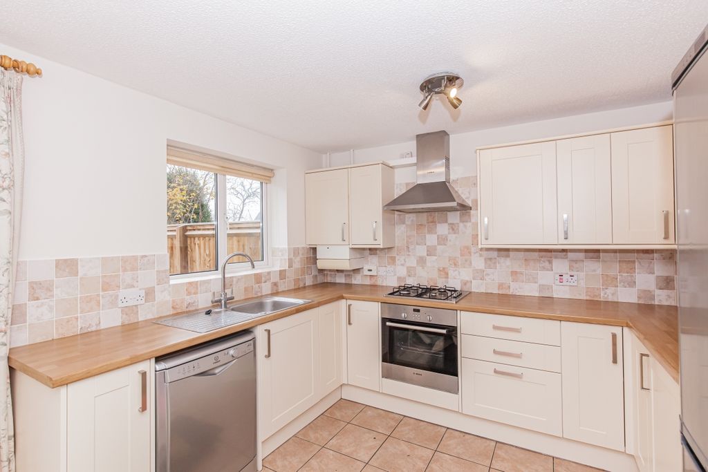 Property photo 3 of 8 148497