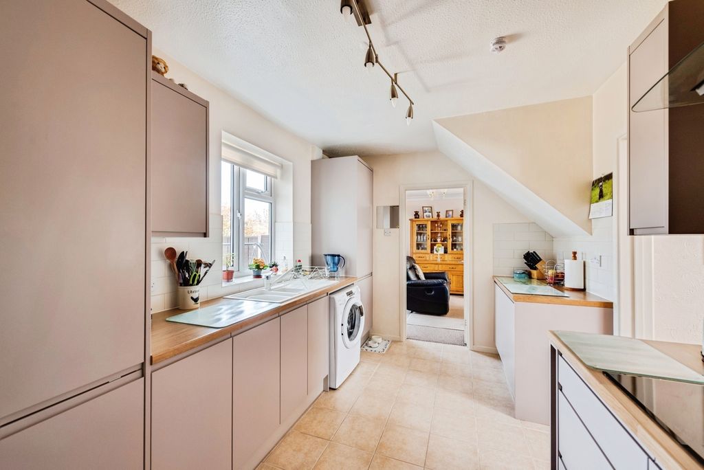 Property photo 3 of 17 Pbox-Img.Jpg