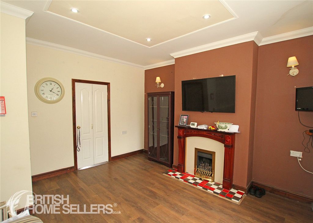 Property photo 3 of 12 Picture No. 06