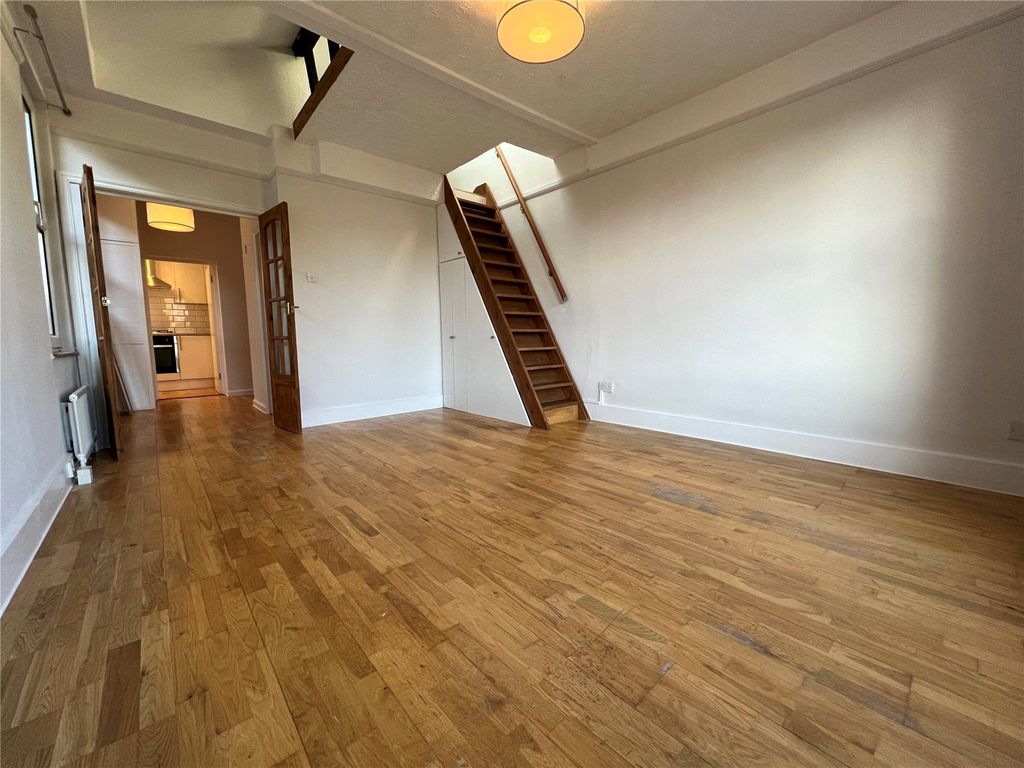 Property photo 1 of 9 Picture No. 19