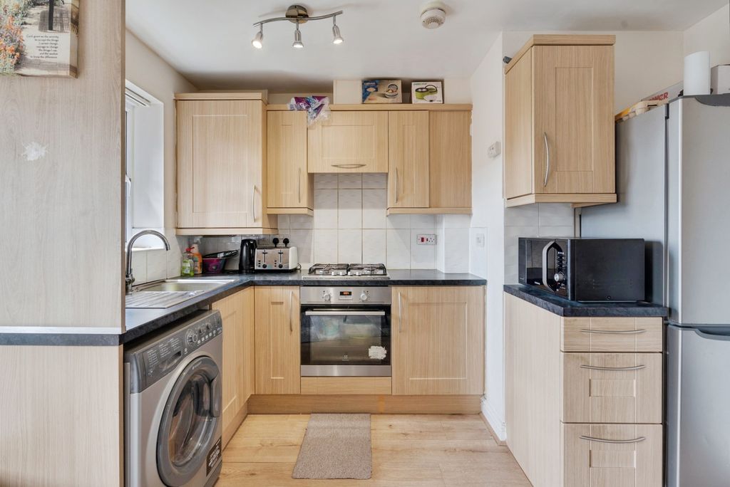 Property photo 2 of 15 Pbox-Img.Jpg