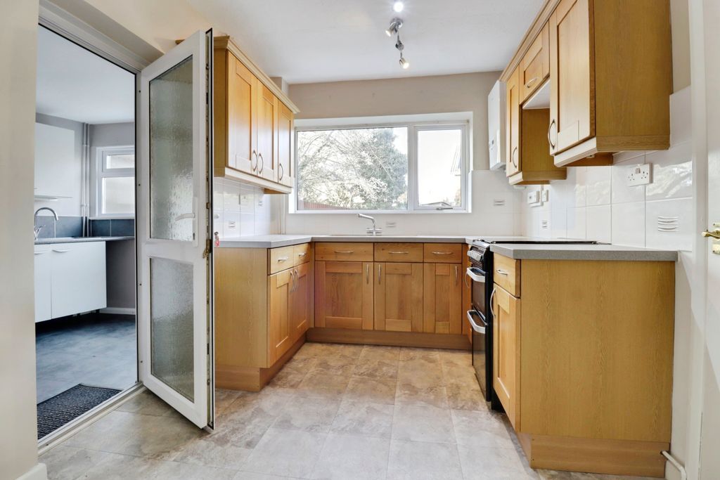 Property photo 2 of 15