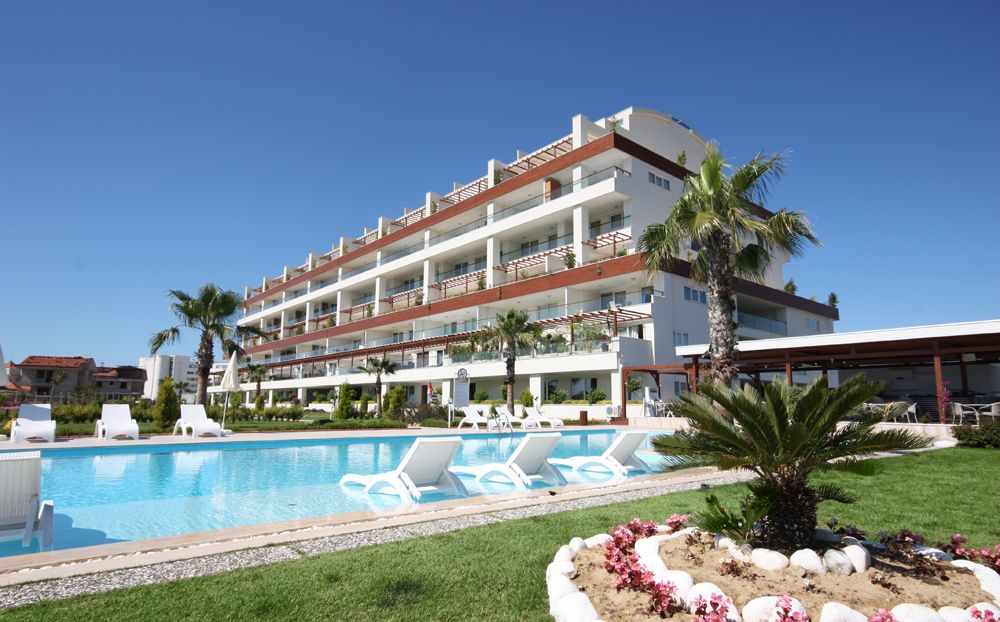 Property photo 3 of 23 Immaculate Property For Sale In Side - Outdoor Swimming Pools And Terraces