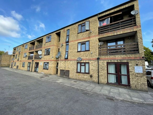 Property photo 1 of 5