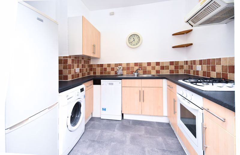 Property photo 2 of 8 Kitchen