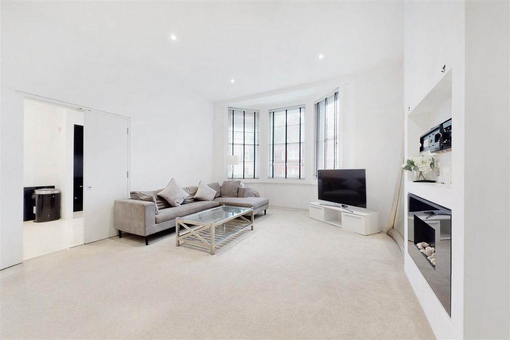 Property photo 3 of 13 P05.Jpg