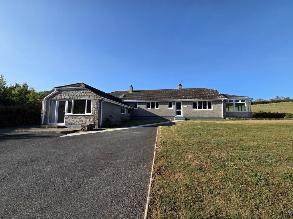 Property photo 2 of 40 Picture No. 43