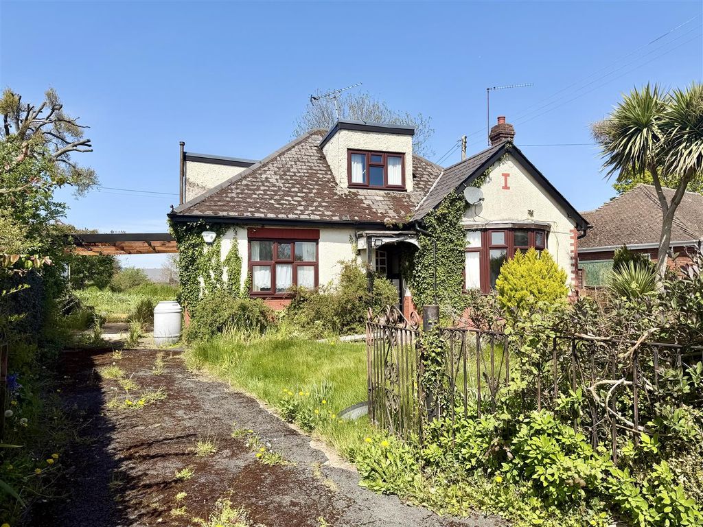 Property photo 1 of 13
