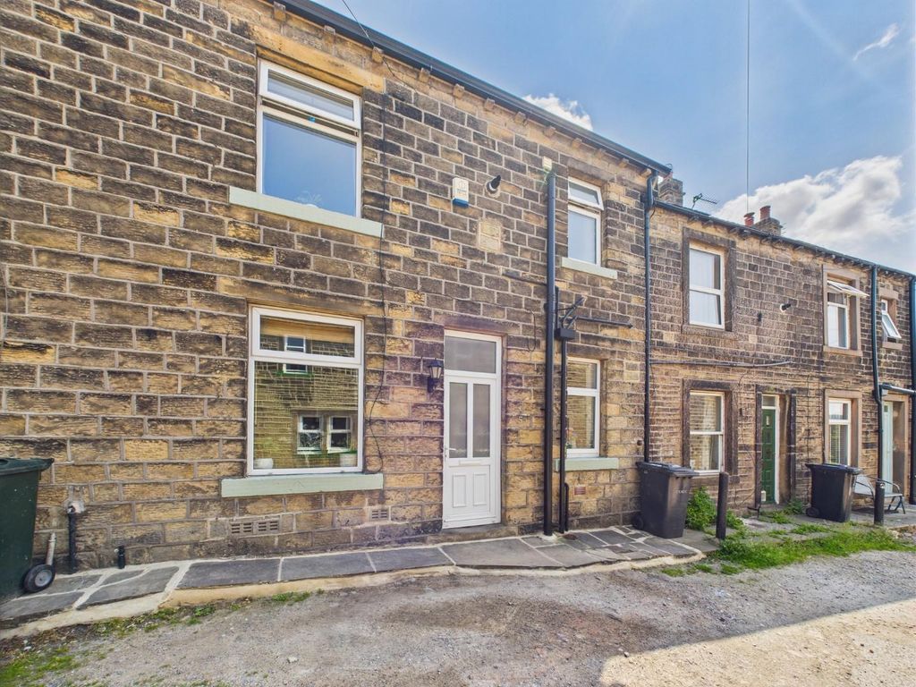 Property photo 1 of 11 Cam04899G0-Pr0135-Still019.Jpg
