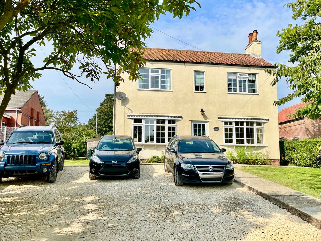 Property photo 1 of 27