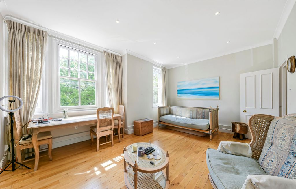 Property photo 2 of 7 Image