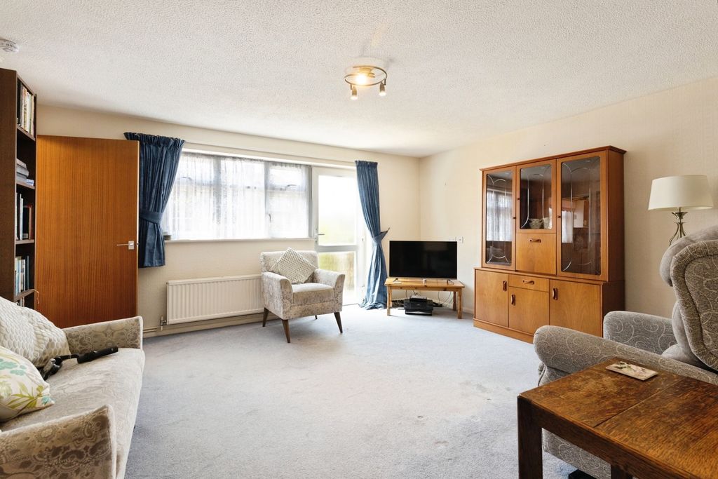 Property photo 3 of 14 Pbox-Img.Jpg