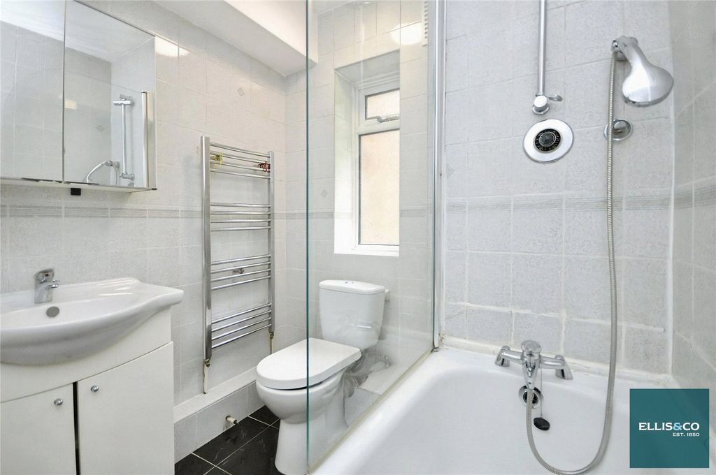 Property photo 3 of 9 Picture No. 63