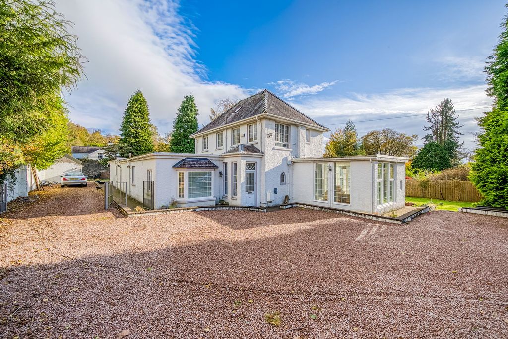 Property photo 2 of 40