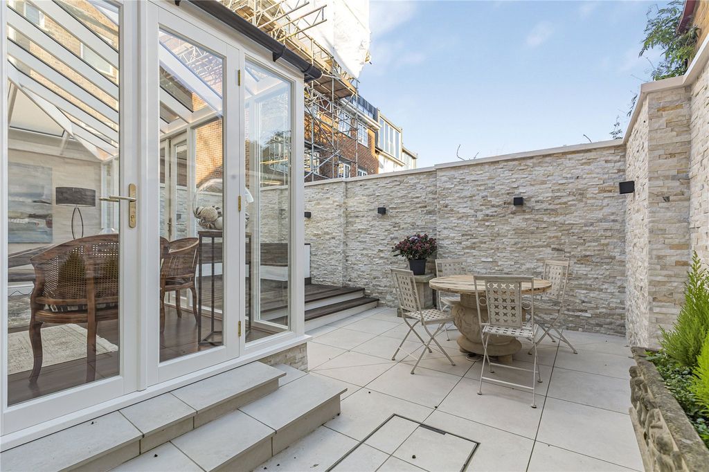 Property photo 2 of 20 Picture No. 01