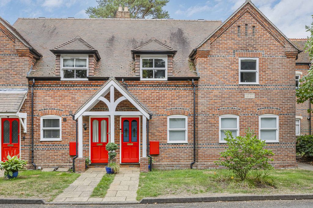 Property photo 1 of 30