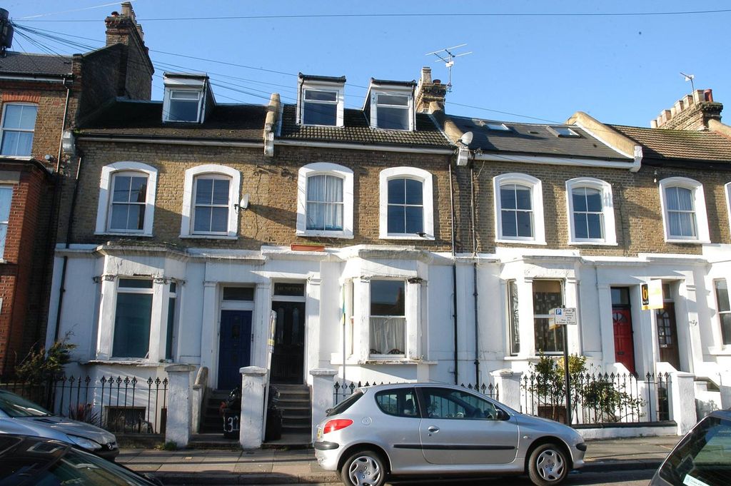 Property photo 1 of 6