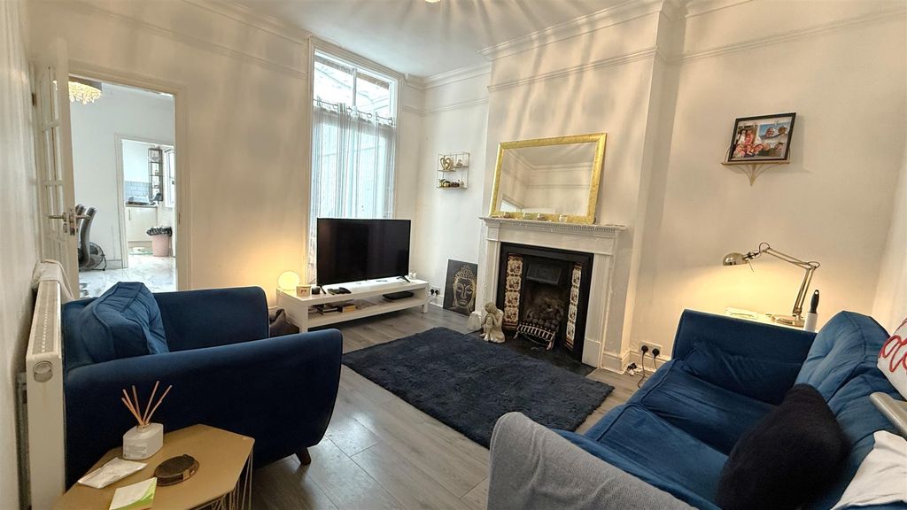 Property photo 2 of 15 Img_8840.Jpg