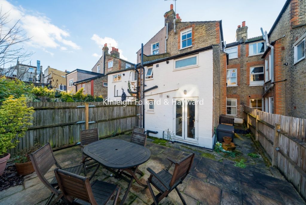 Property photo 2 of 9 Ae2122E5-6496-4646-B