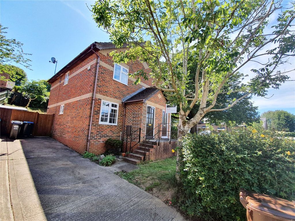 Property photo 1 of 10 Picture No. 01