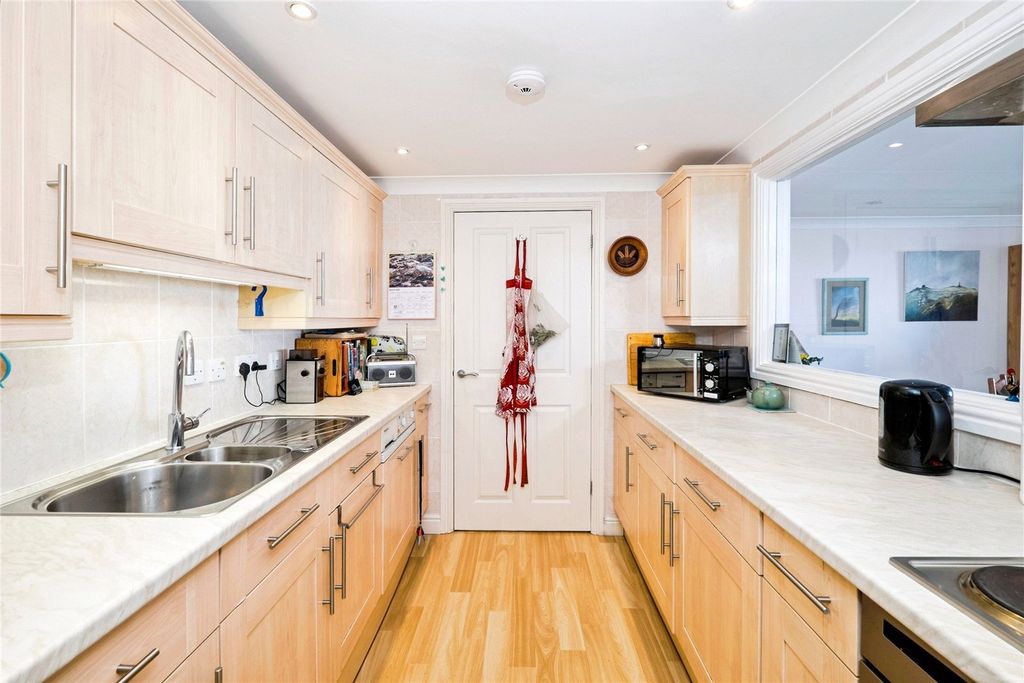 Additional image 6 of 2 bed flat for saleChyandour Cliff, Penzance, Cornwall TR18