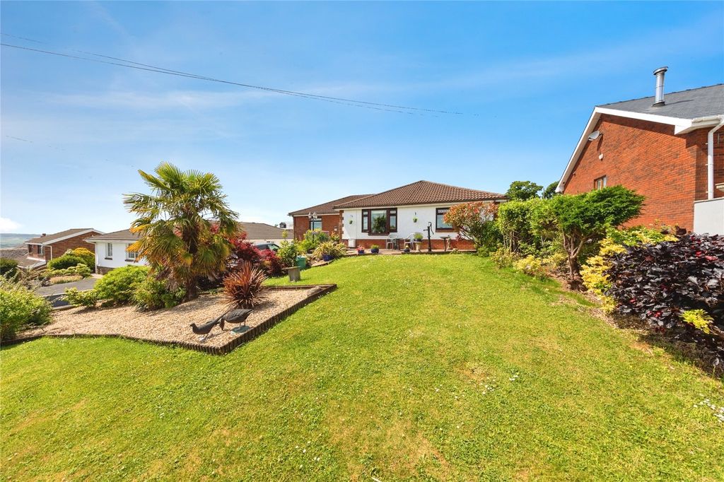 Property photo 1 of 19 Picture No. 21