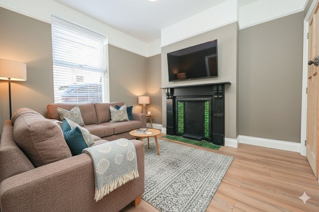 Property photo 2 of 18 4831343