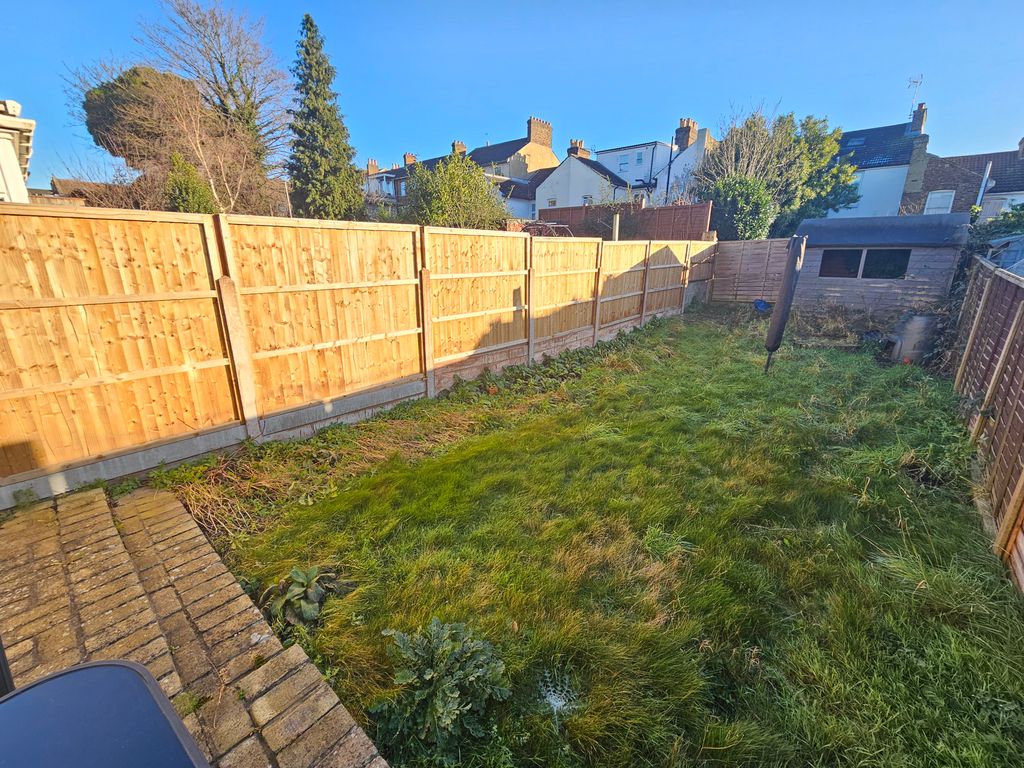 Property photo 3 of 5