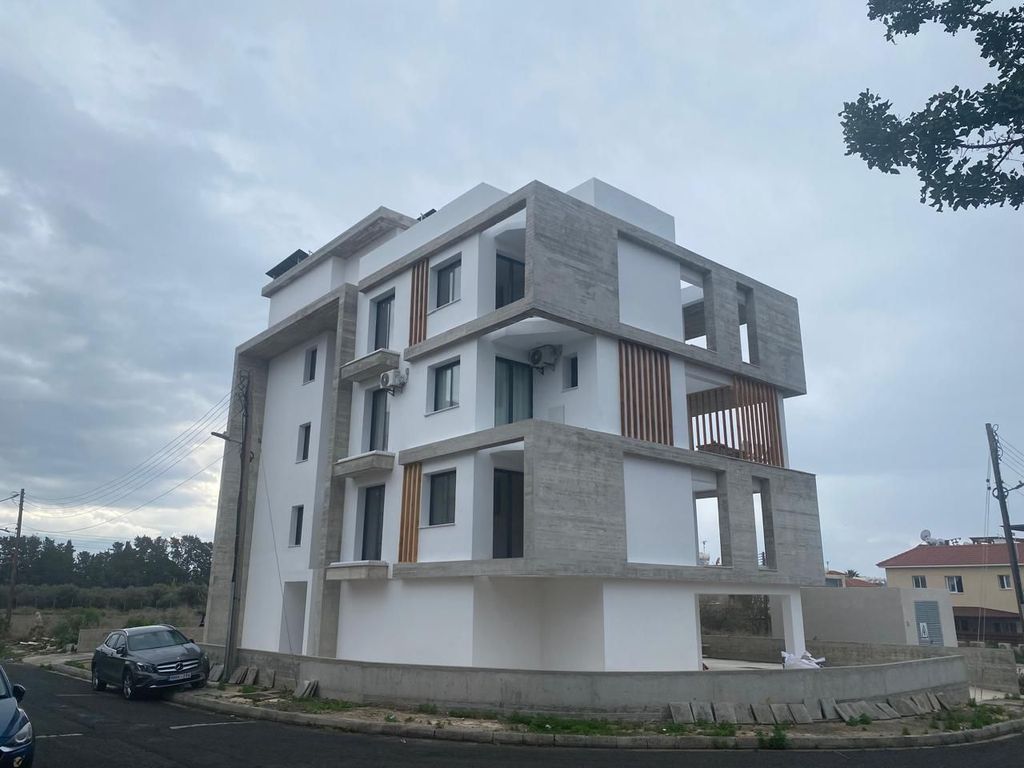 Property photo 1 of 14