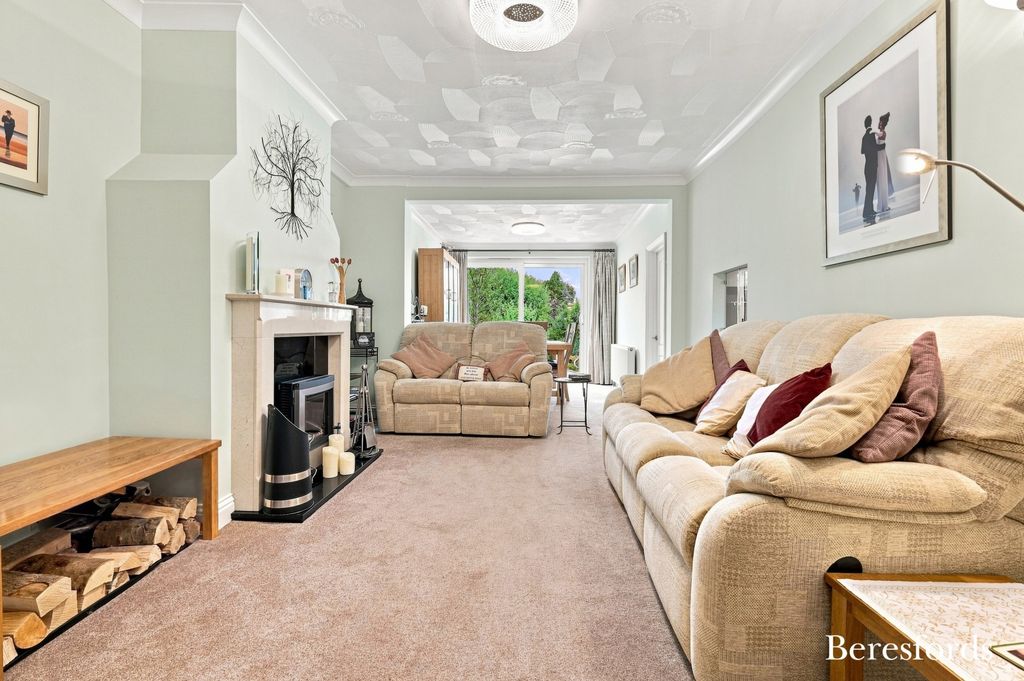 Property photo 3 of 18 Picture No. 15