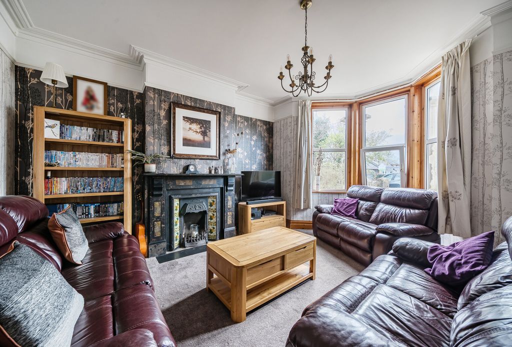 Property photo 2 of 20 1405355-9-697A3A5...