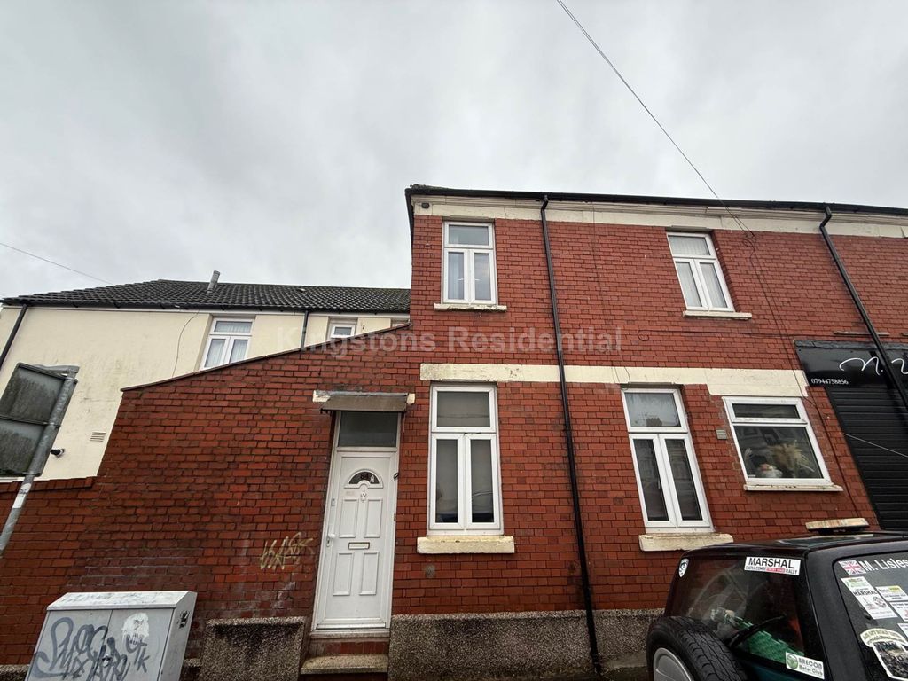 Property photo 2 of 15