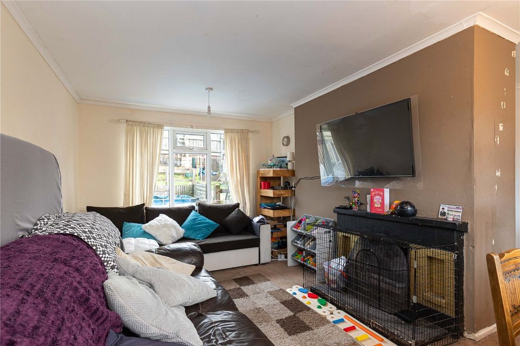 Property photo 3 of 6 Lounge/Diner