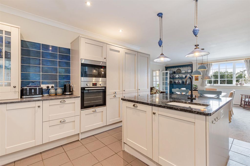 Property photo 3 of 33 A13 - Extras - Hillside Stoke Gabriel - 260223.Jpg